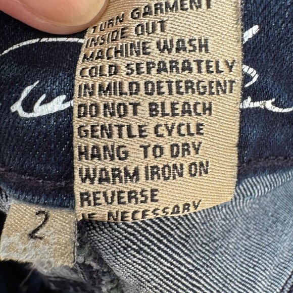 DG2 Diane Gilman Womens Blue Stretch Denim Preppy Summer Casual Bermuda Shorts 2 - Picture 9 of 9